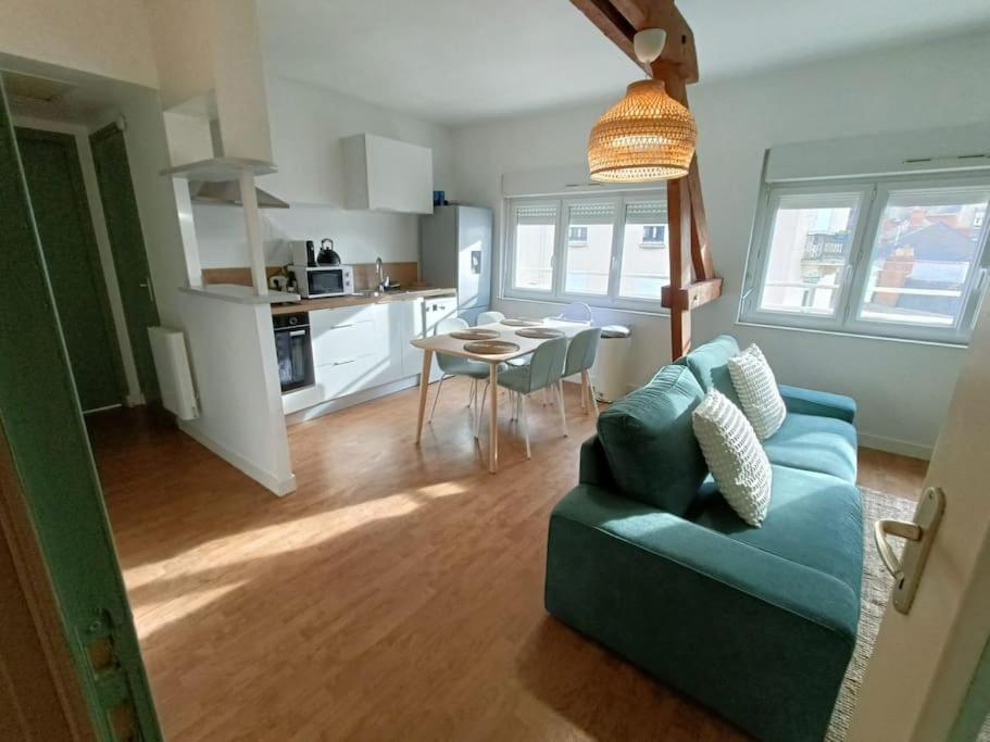 Le Cactus - Gare Apartment Angers Ngoại thất bức ảnh
